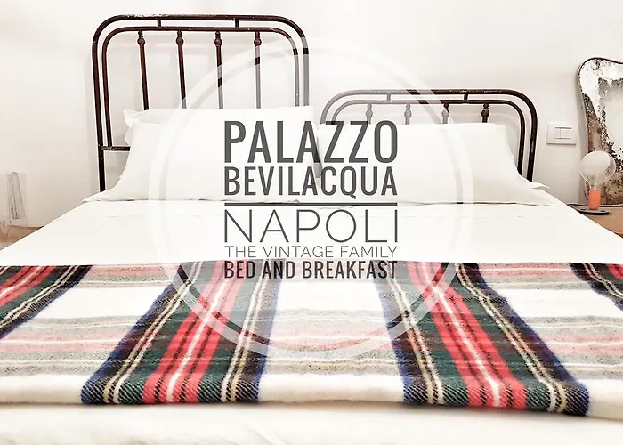 Palazzo Bevilacqua Napoli B&B